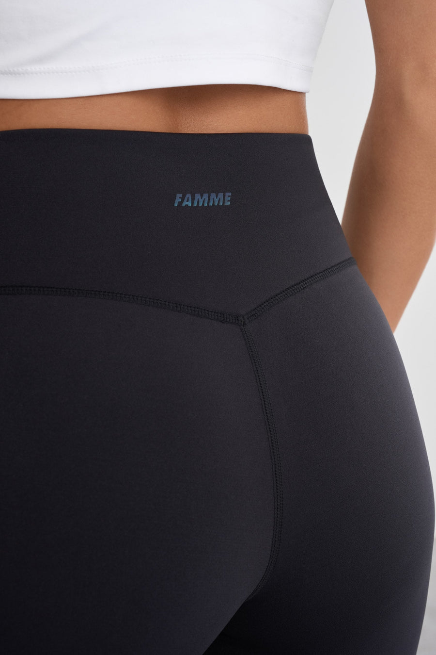 Warming Flared Leggings · Black
