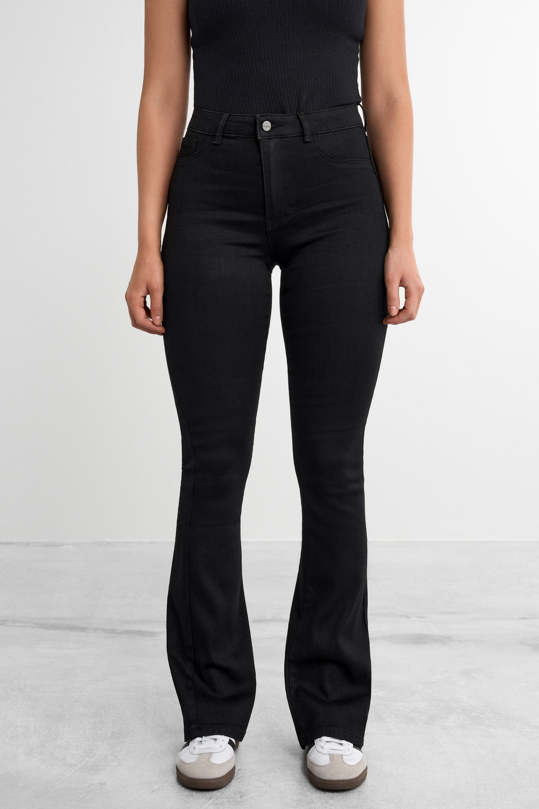 Flare Jeans V2 - for dame - Famme - Jeans