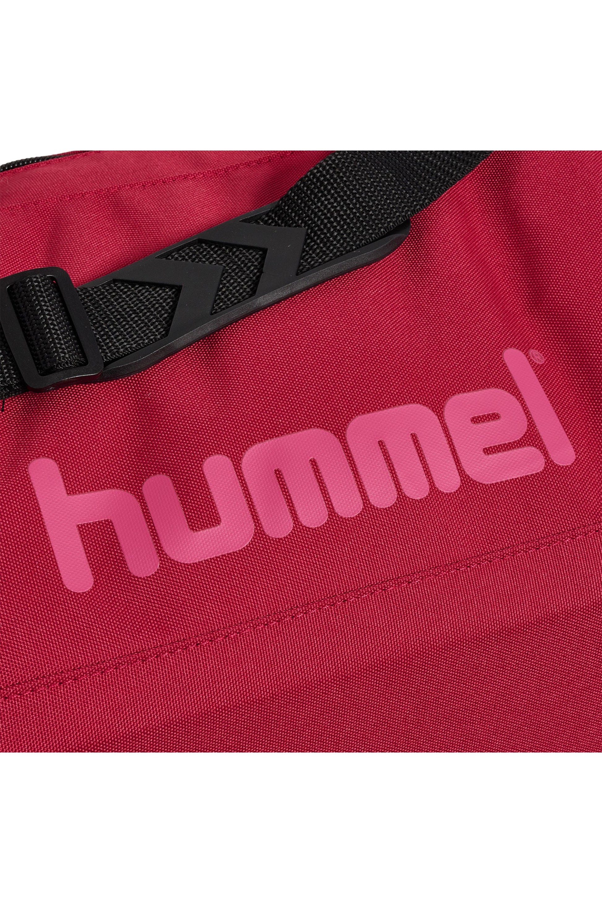 HUMMEL - Core Sports Bag - Biking Red/raspberry Sorbet