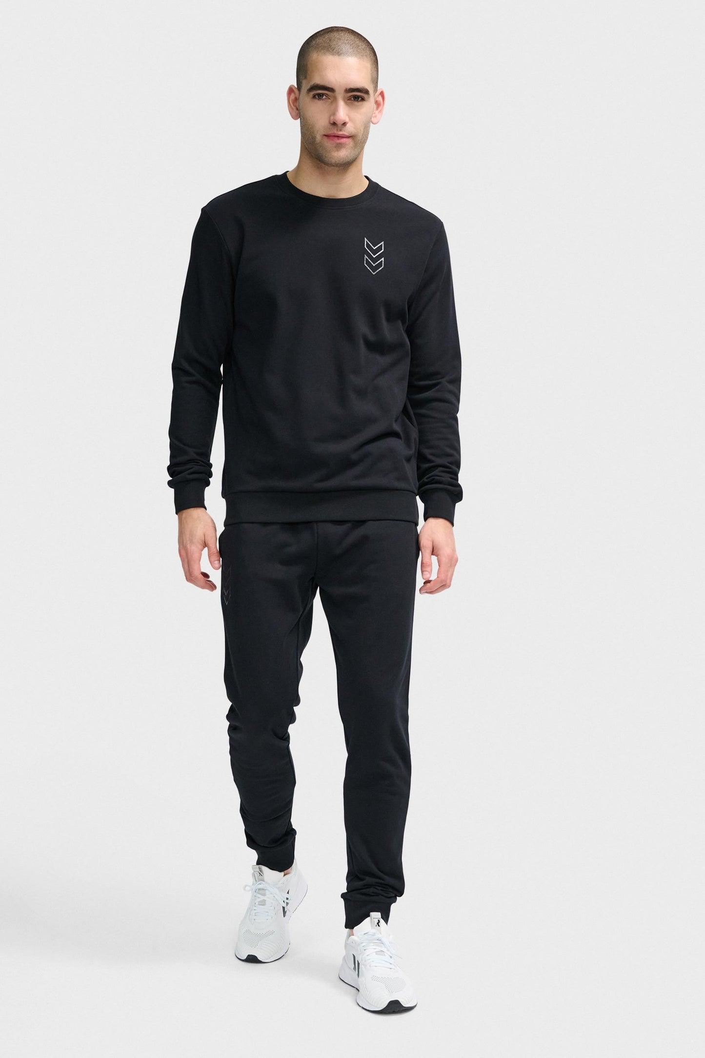 HUMMEL - Hmlactive Sweatshirt - Black