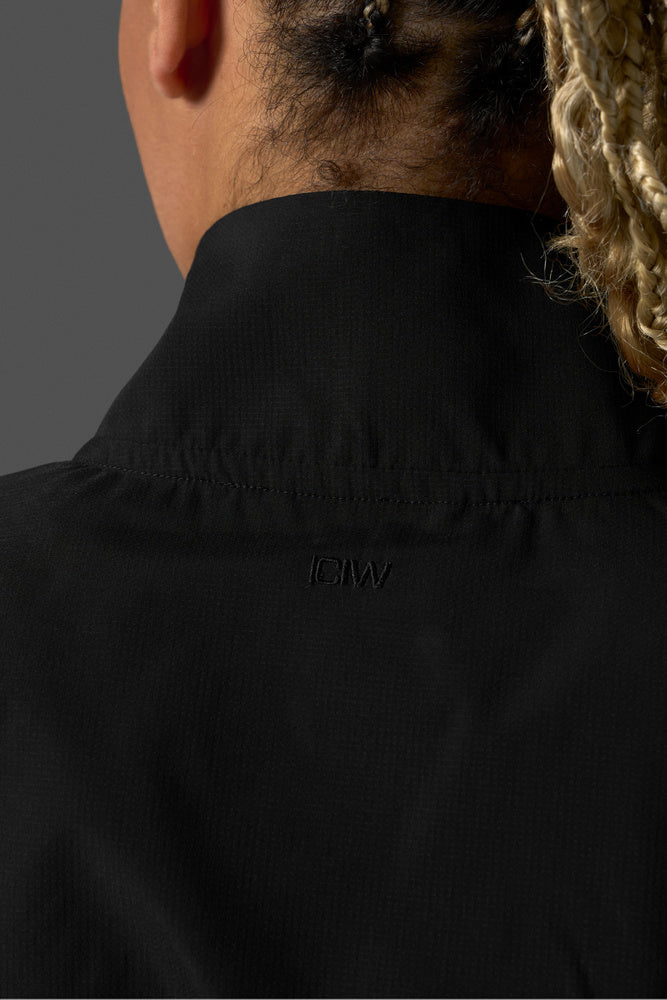 reboot cropped 1/4 zip black