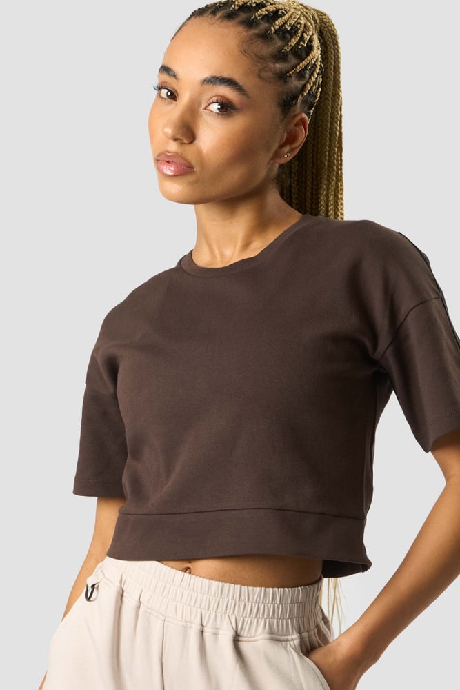 stance cropped t-shirt wmn dark brown