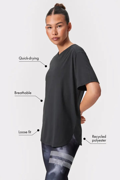 Relaxed Tee - for kvinde - STRONGER - Short Sleeves